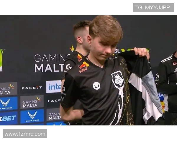 m0nesy的电竞之路：从新星到顶尖选手的成长历程与挑战