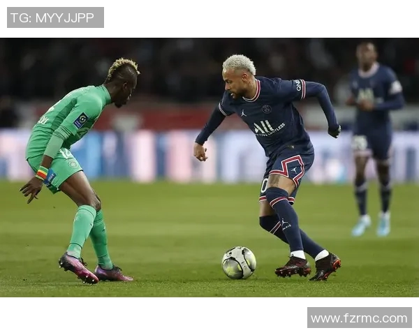 内马尔受伤离场，巴黎圣日耳曼客场不敌里尔，遭遇法甲赛季首败