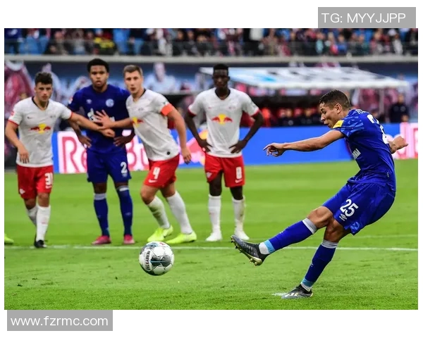 沙尔克04主场获胜，德甲保级前景一线希望渐浮现